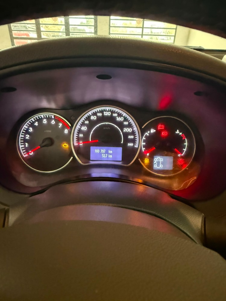 Renault KOLEOS 5P 2,5 Expression 4X2 2012 — foto 4